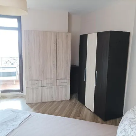 One Bedroom 23 - Vasil Aprilov 64 Apartmán