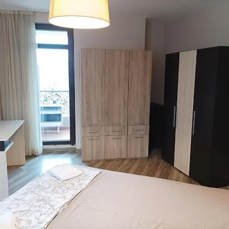One Bedroom 23 - Vasil Aprilov 64 Apartmán