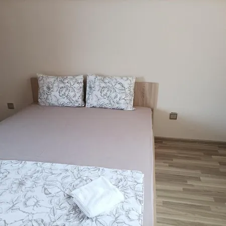 One Bedroom 23 - Vasil Aprilov 64 * بلوفديف